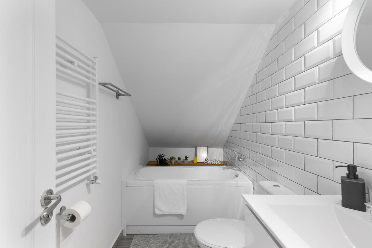 Historical Center 2 By Urbanesq Apartment Букурещ Екстериор снимка